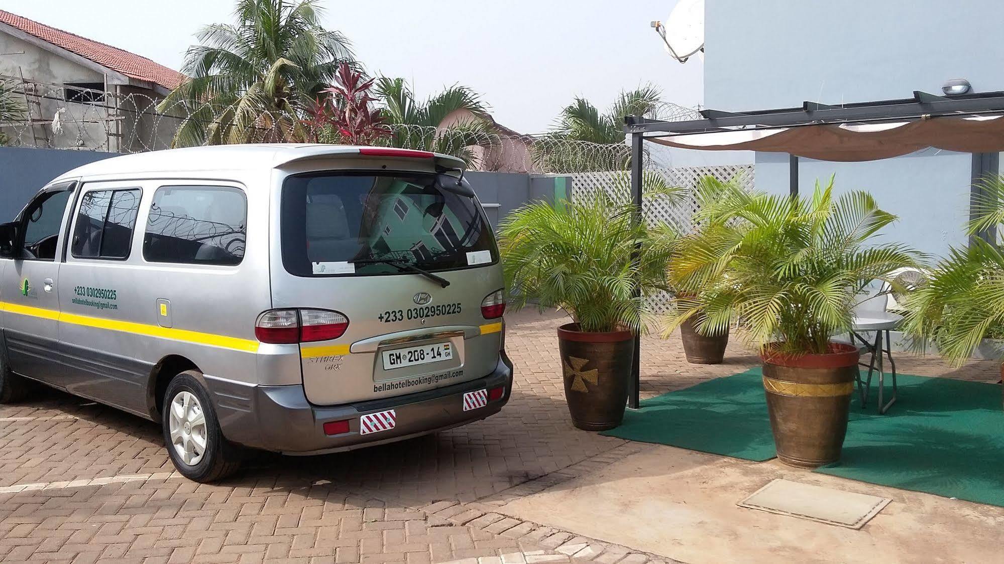 Hotel Bella Luxury à Accra Extérieur photo